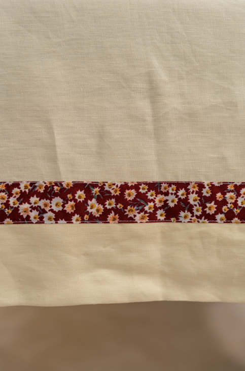 Pearl Love Language Tablecloths
